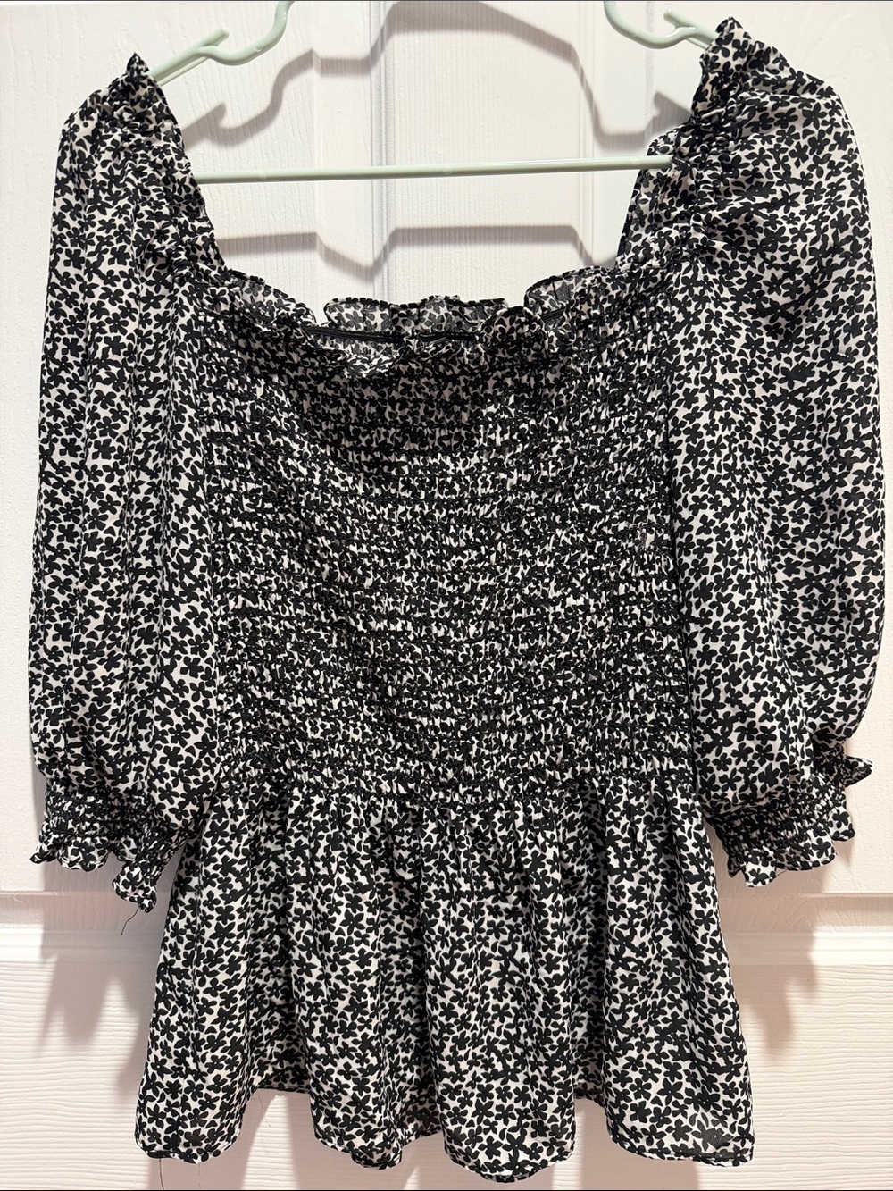 Max Studio Black & White Floral Smocked Peplum Blouse Size M